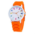 Venta caliente Mujeres Casual Reloj de pulsera de silicona Mujeres Niñas Hombres Reloj de cuarzo